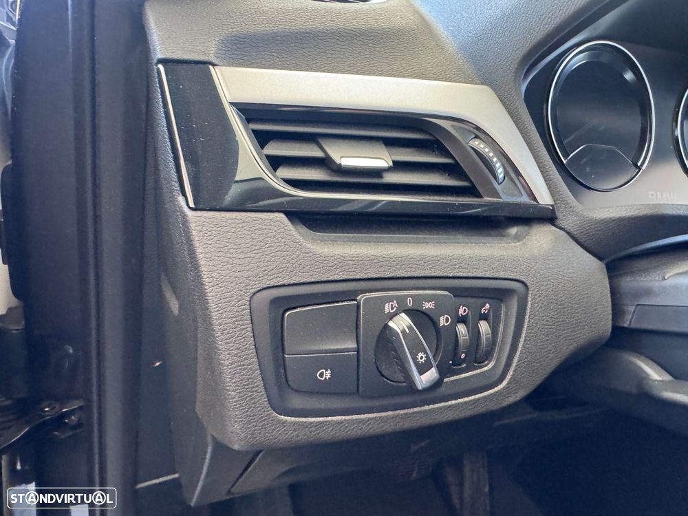 BMW X1 16 d sDrive Line Sport Auto - 11