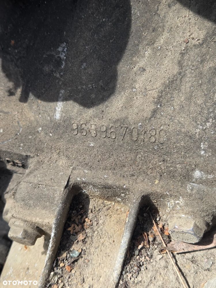 Silnik kompletny Peugeot 206 1.4 Hdi 8HZ 10FD95 - 11