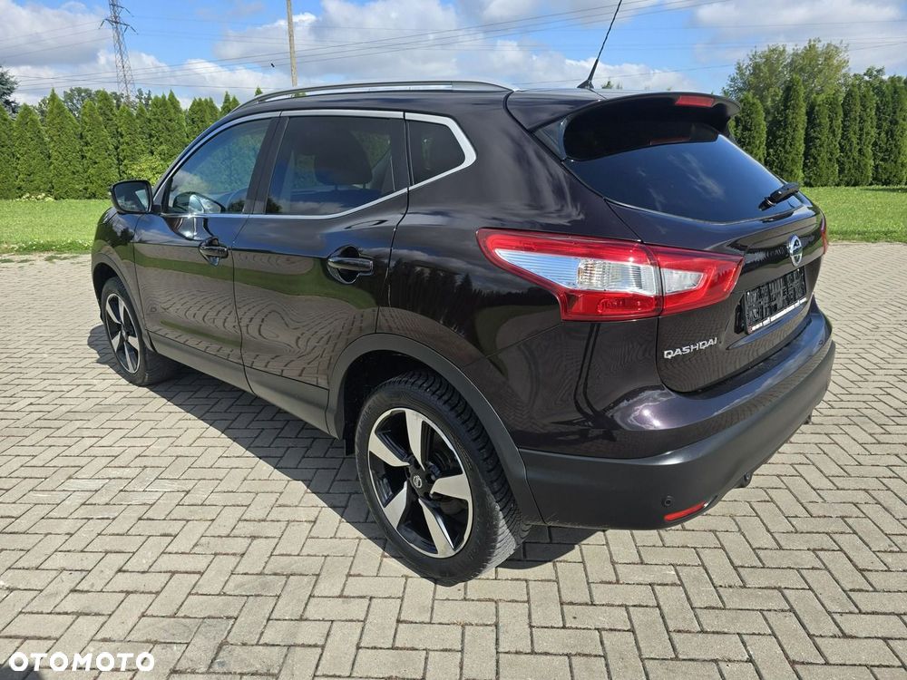 Nissan Qashqai - 12