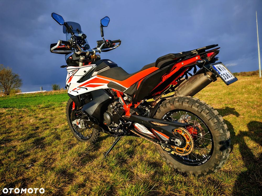 KTM Adventure - 13