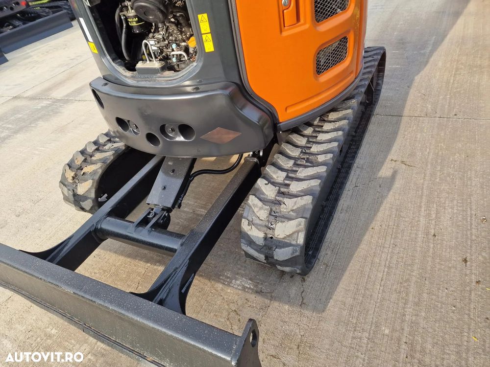 Hitachi ZX33U-6, Masa Operationala 3,7t, 2023, 1.305h, CUPLA RAPIDA HIDRAULICA+3 CUPE NOI, SistemAntifurt, Inst picon, senile 80% bune, Aer conditionat, Adancime sapare 5m, Ridica 2,8tone, Motor 25CP, posibilitate leasing 4 ani, CA NOU-PROMOTIE 36900 EUR+Tva - 19
