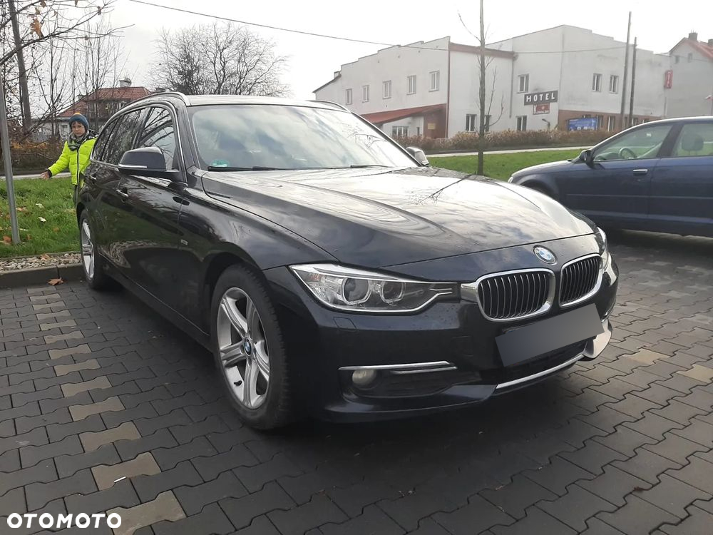 BMW Seria 3 318d Touring Luxury Line - 33