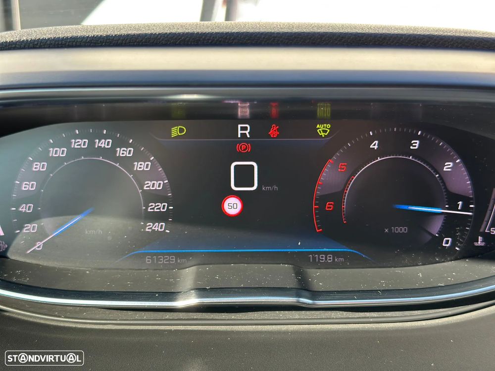 Peugeot 5008 BlueHDI 130 EAT8 Allure Pack - 33