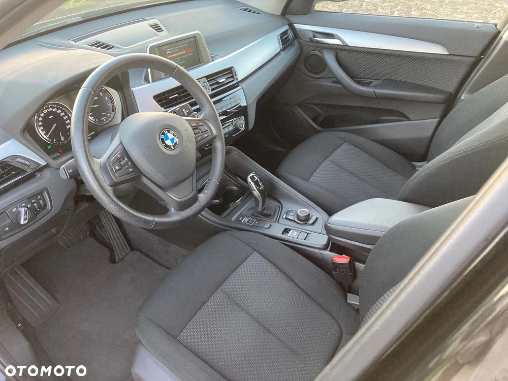 BMW X1 sDrive18i Advantage - 18