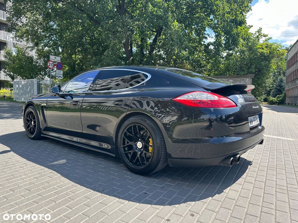 Porsche Panamera 4S PDK - 4