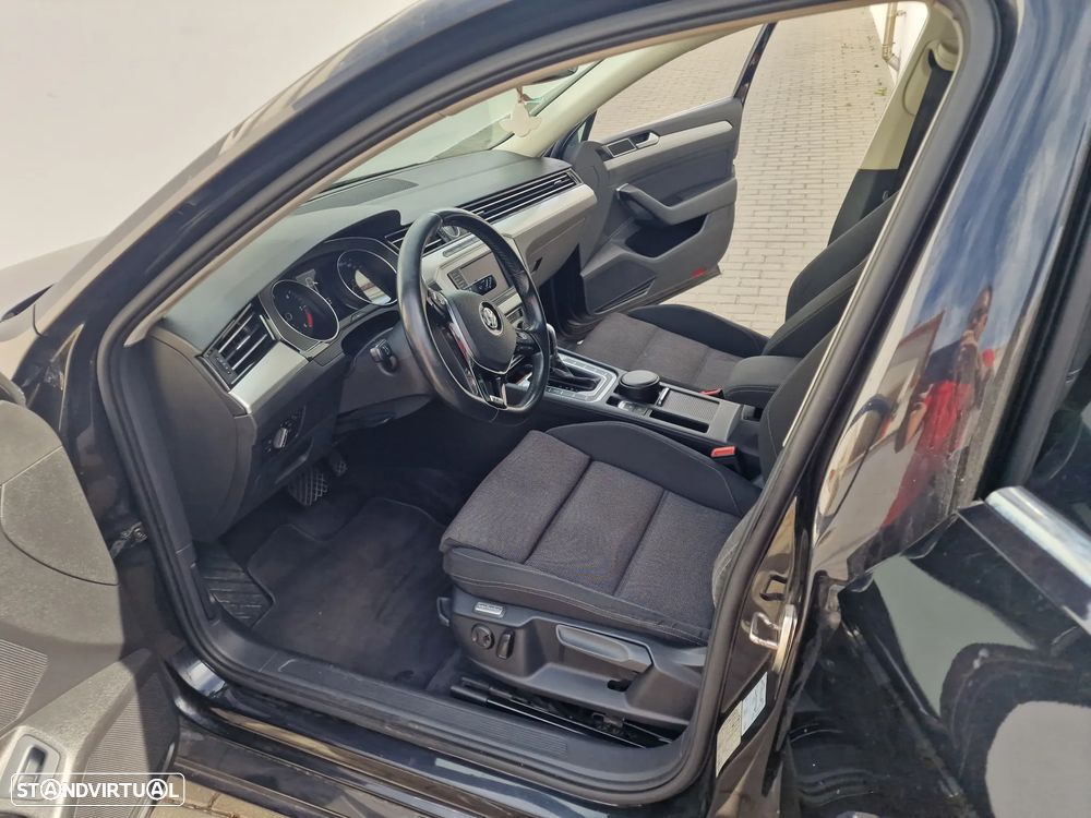 VW Passat Variant 1.6 TDI (BlueMotion ) DSG Comfortline - 14