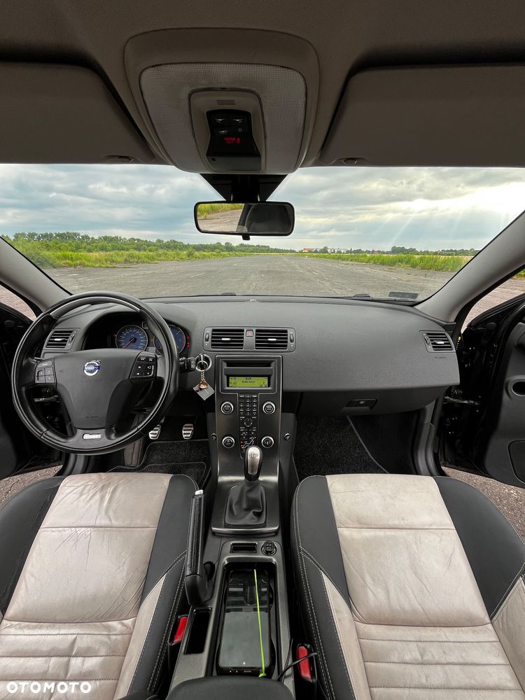 Volvo C30 2.0D R-Design - 10