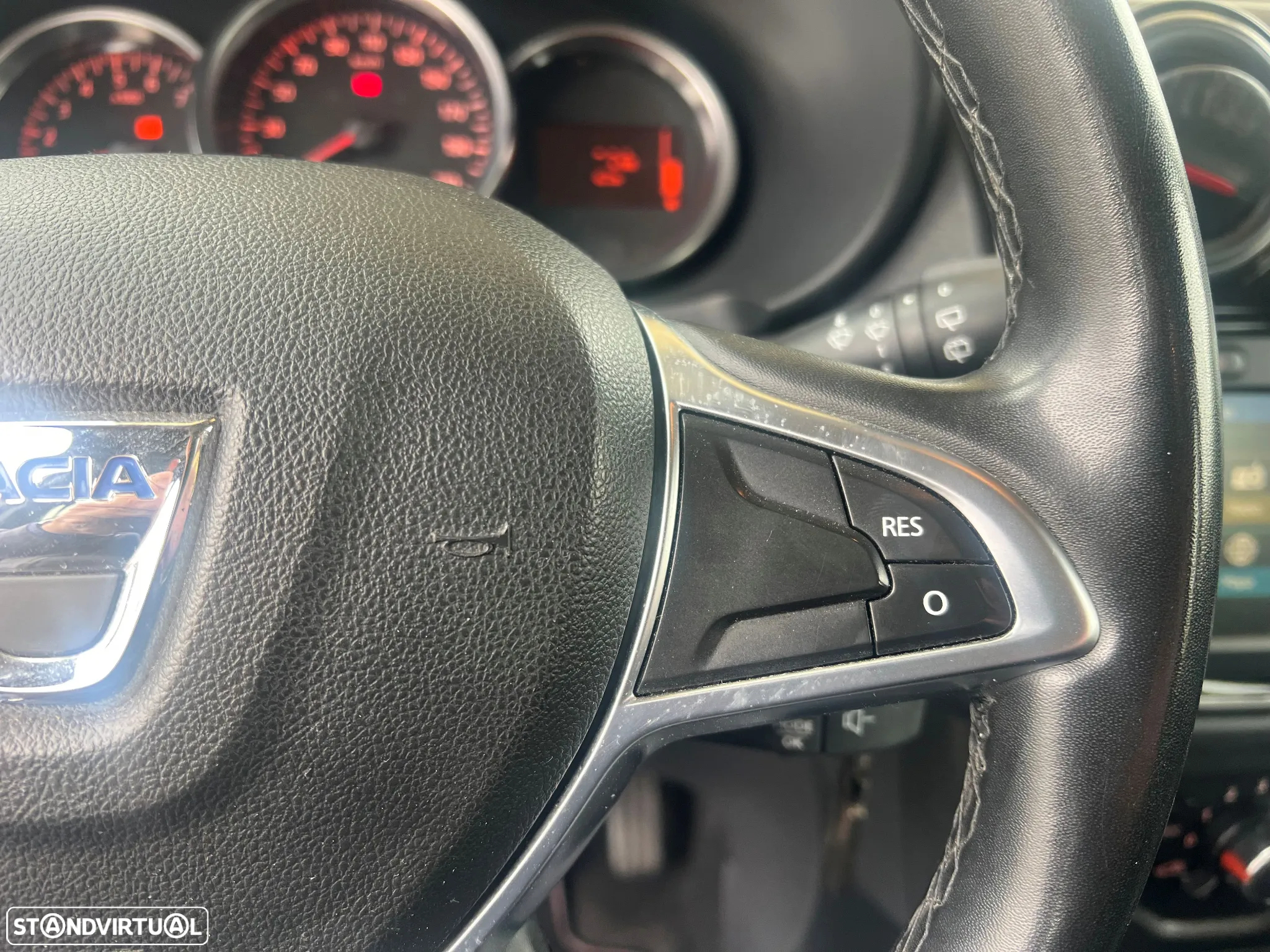 Dacia Lodgy 1.3 TCe Stepway 7L - 26