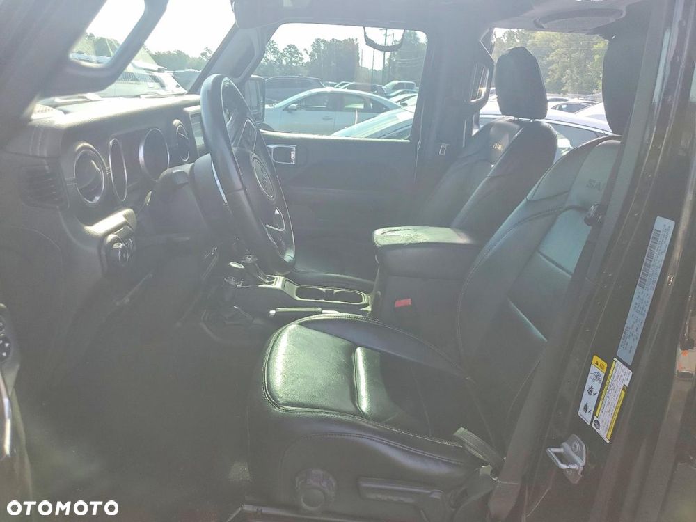 Jeep Wrangler 3.6 Unlim Sahara - 8