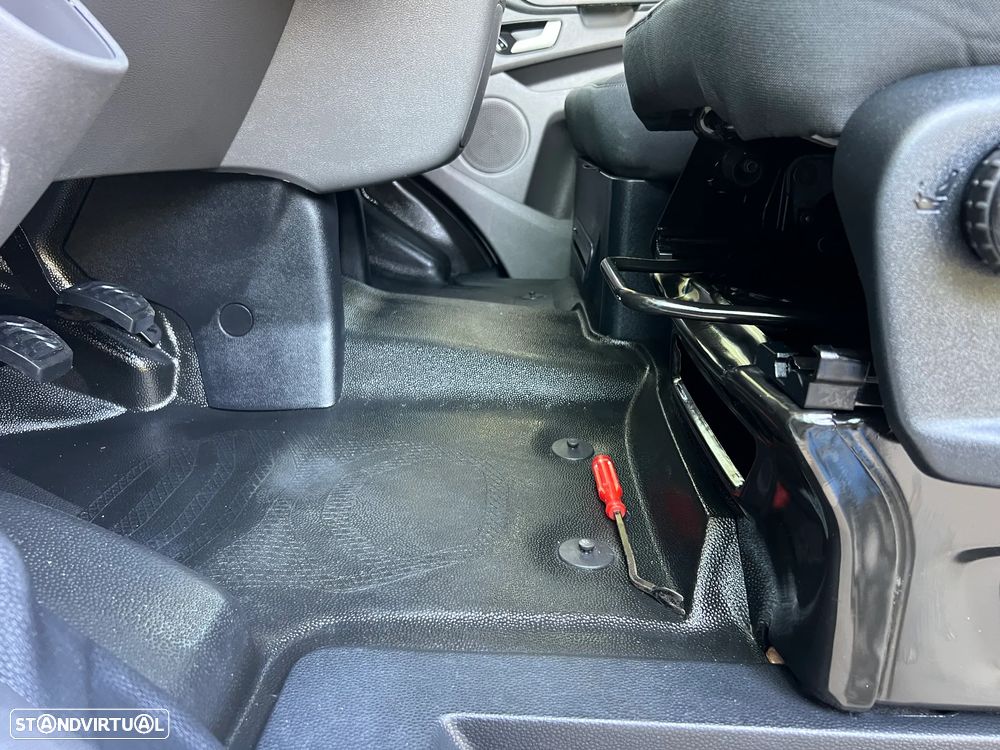Ford Transit Custom 2.0 Tdci EcoBlue Hybrid 130 cv P.B-2800kg - 15