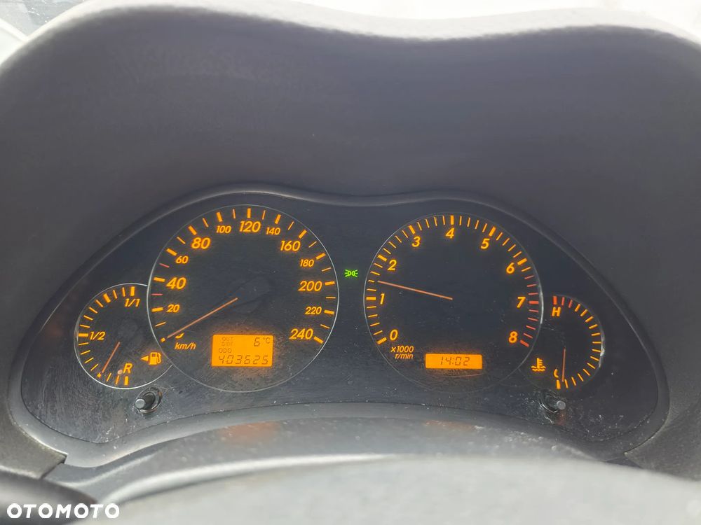 Toyota Avensis 1.8 VVT-i Terra - 12