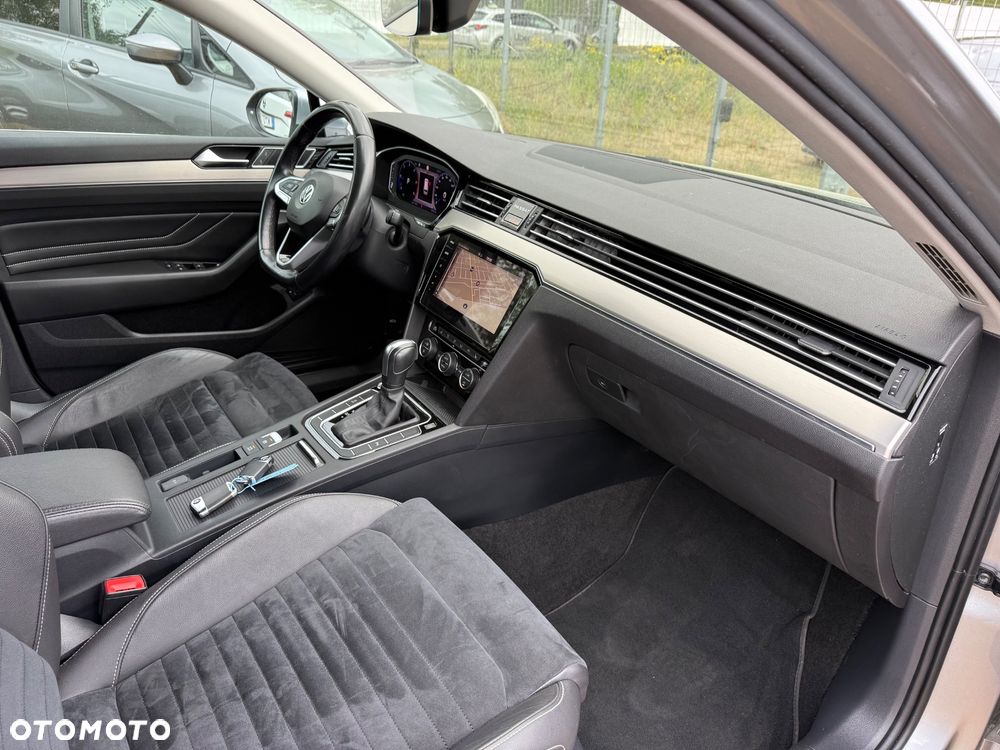 Volkswagen Passat 2.0 TDI (BlueMotion Technology) DSG Highline - 11