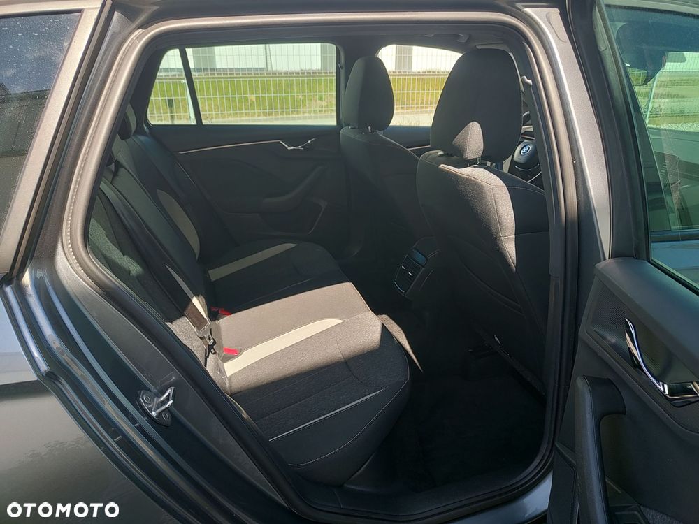 Skoda Kamiq 1.5 TSI Style DSG - 13
