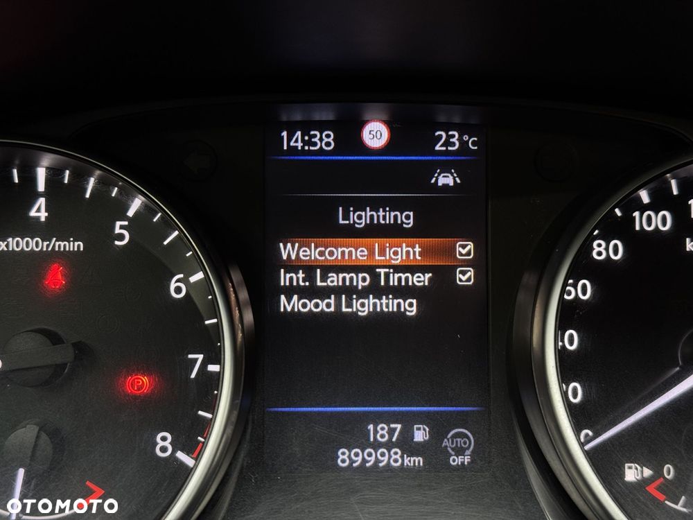 Nissan Qashqai 1.3 DIG-T N-Connecta - 28