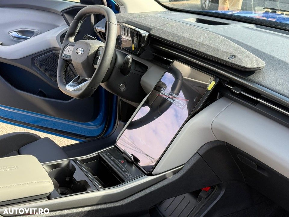 Ford Explorer - 12