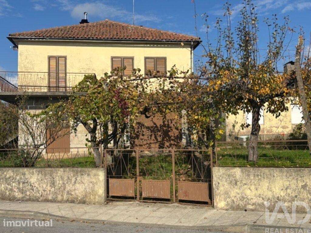 Casa tradicional T3 em Mogadouro, Valverde, Vale de Porco e Vilar de R - Grande imagem: 2/17