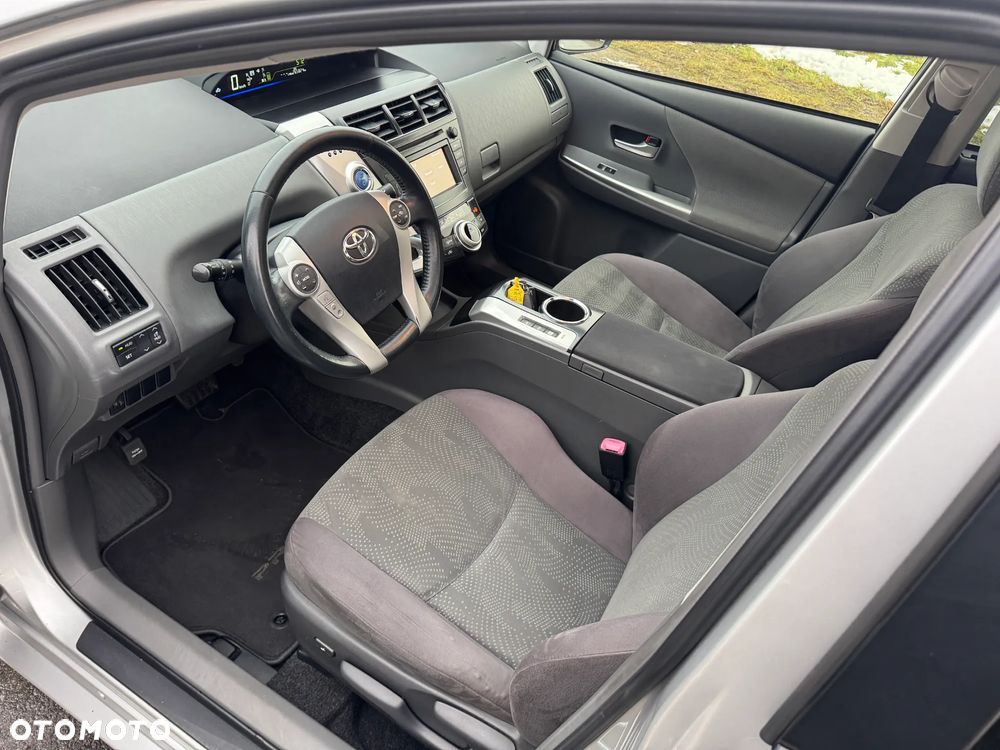 Toyota Prius+ (Hybrid) Comfort - 13