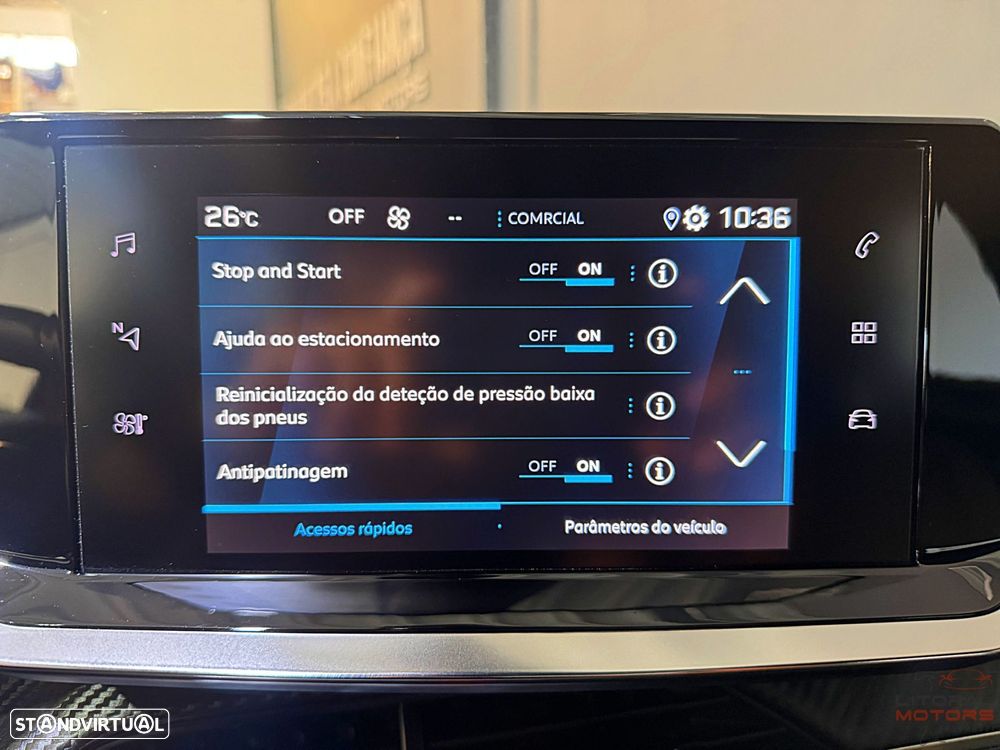 Peugeot 2008 1.2 PureTech Allure Pack - 32