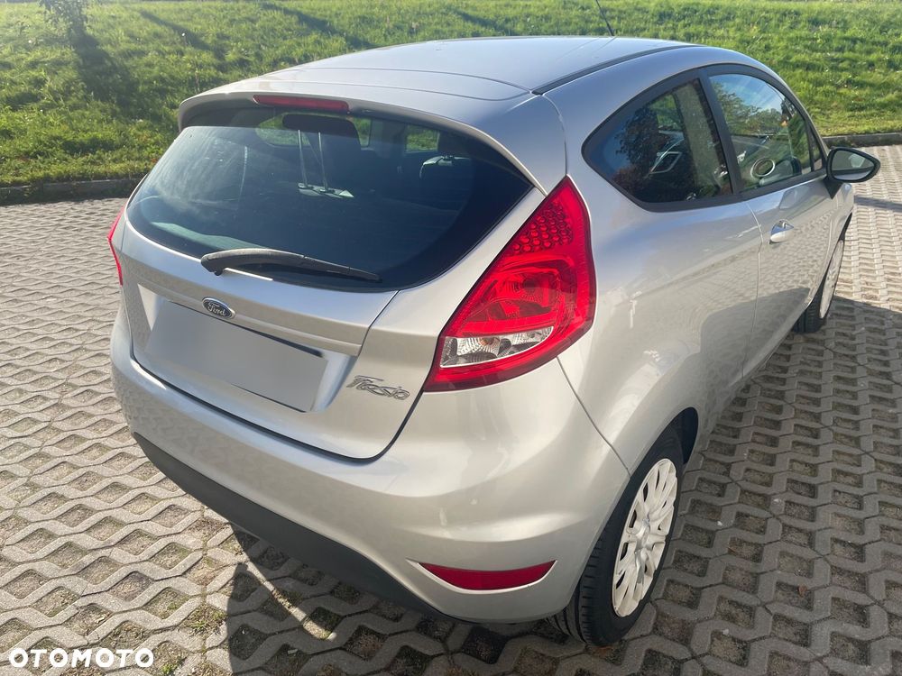 Ford Fiesta 1.25 Champions Edition - 6