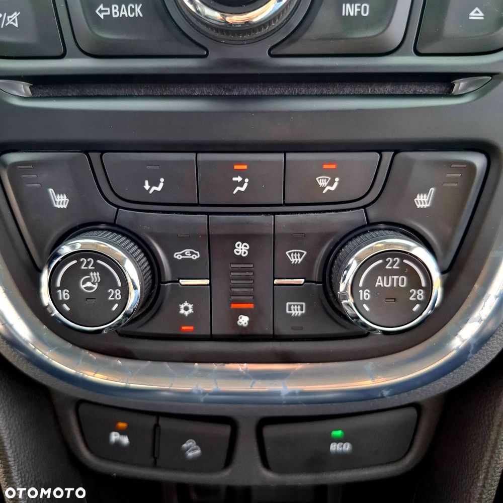 Opel Mokka 1.4 T Cosmo S&S 4x4 - 29