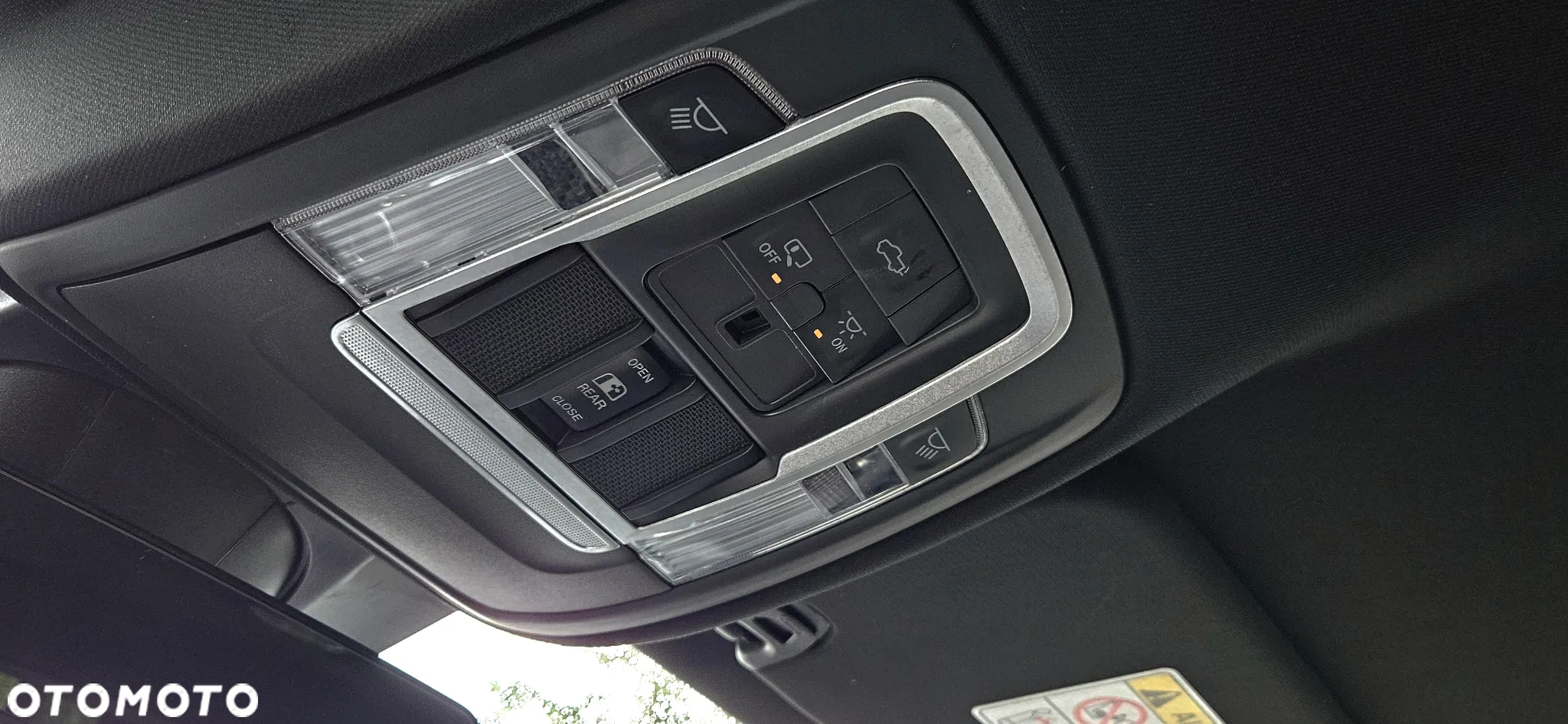 RAM 1500 Crew Cab Laramie - 35