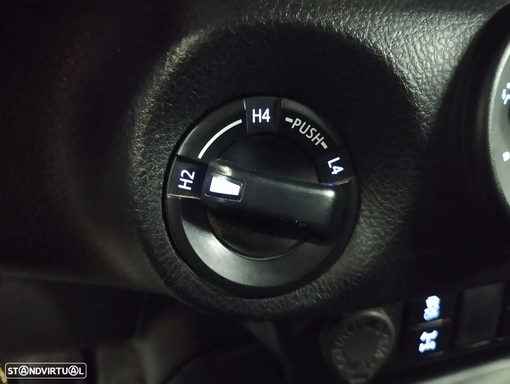 Toyota Hilux 2.4 D-4D 4WD CD CM - 24