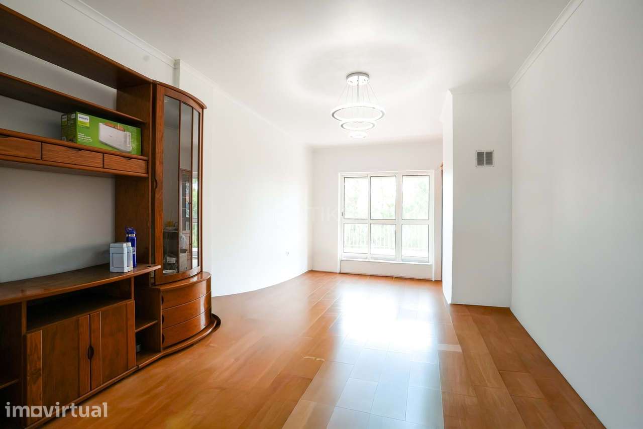 T2 COM DIMENSÃO DE T3 | 165,71 M² | PISCINA, TÉNIS E 2 GARAGENS | ALEN - Grande imagem: 5/54