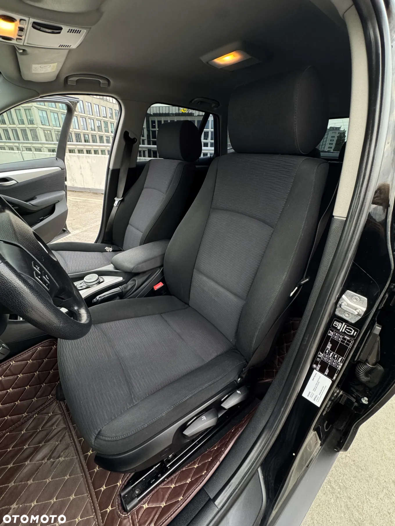 BMW X1 sDrive18d - 13