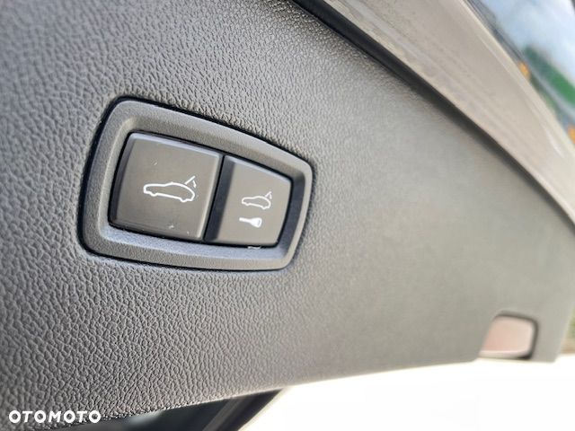 Porsche Cayenne Platinum Edition - 35