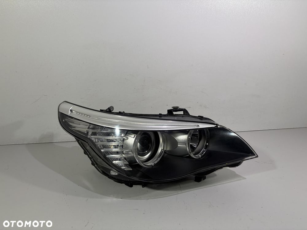 Bmw 5 e60 e61 lift fl lampa przód przednia prawa h7 europa eu - 2