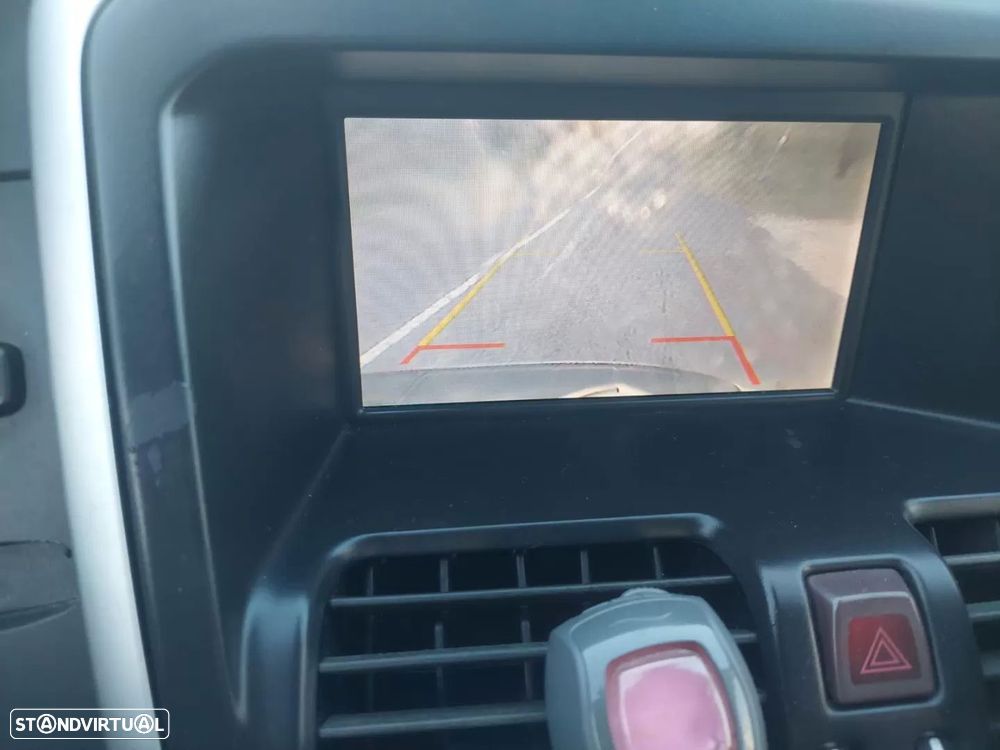 Volvo XC 60 D5 Summum Geartronic - 14