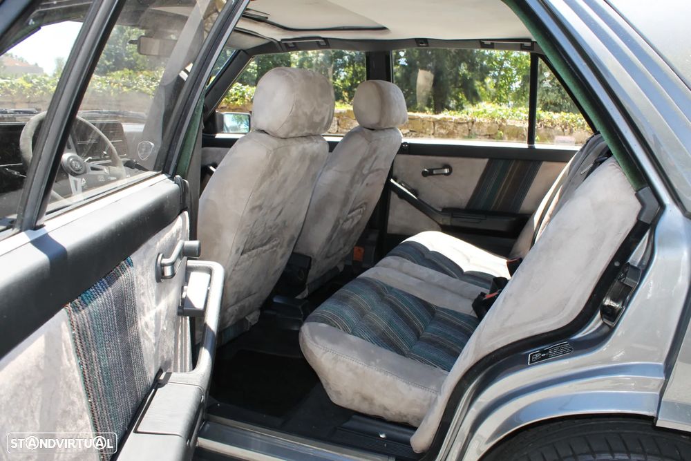 Lancia Delta 1.6 HF Turbo - 22