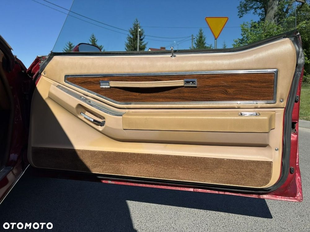 Pontiac Grand-Prix - 20