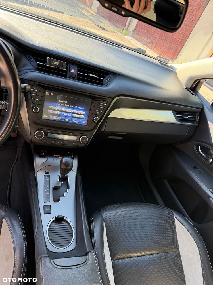 Toyota Avensis - 4