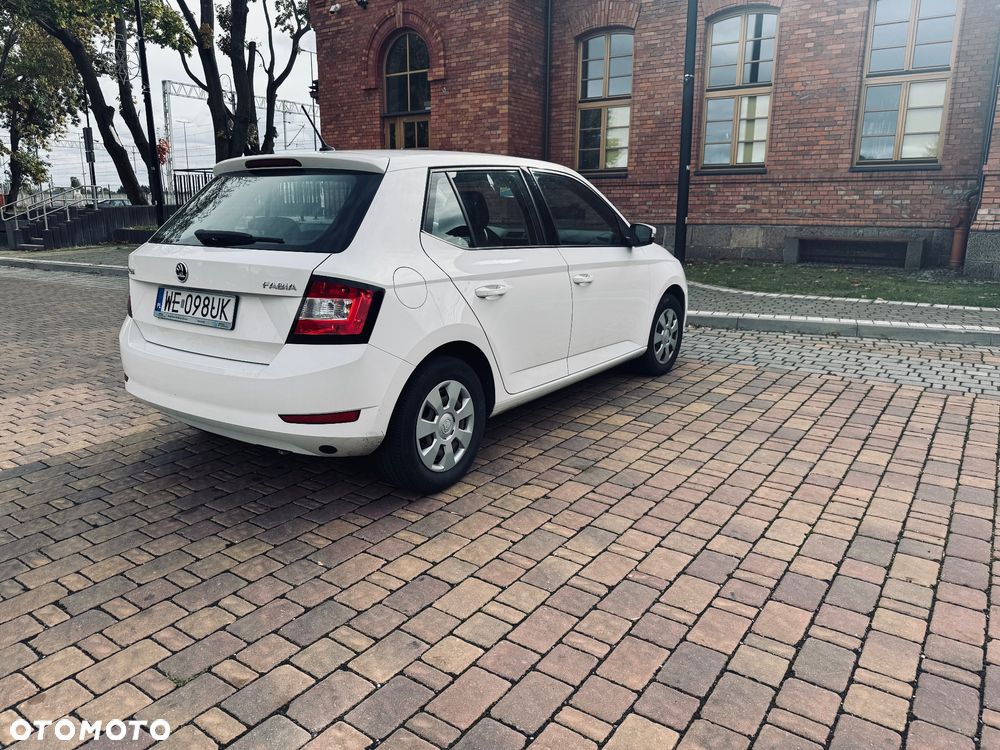 Skoda Fabia - 8