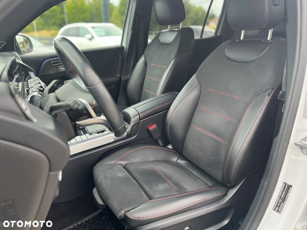 Mercedes-Benz GLB 250 4-Matic 8G-DCT - 10