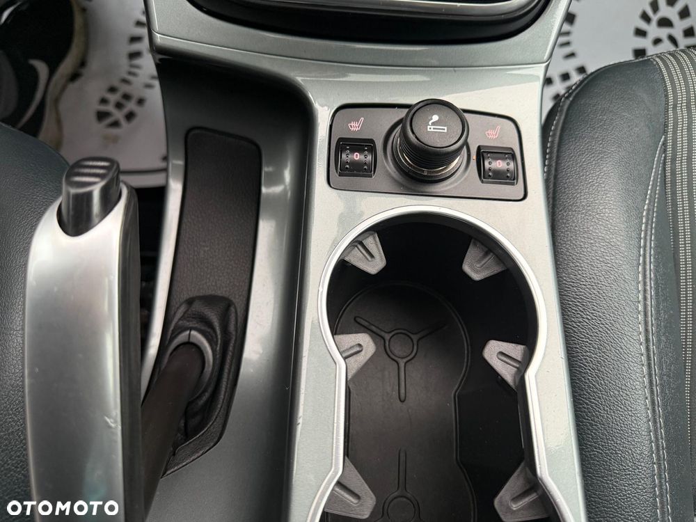 Ford Grand C-MAX 2.0 TDCi Business Edition - 32