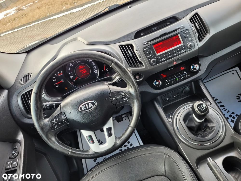 Kia Sportage 2.0 CRDI 4WD Spirit - 27