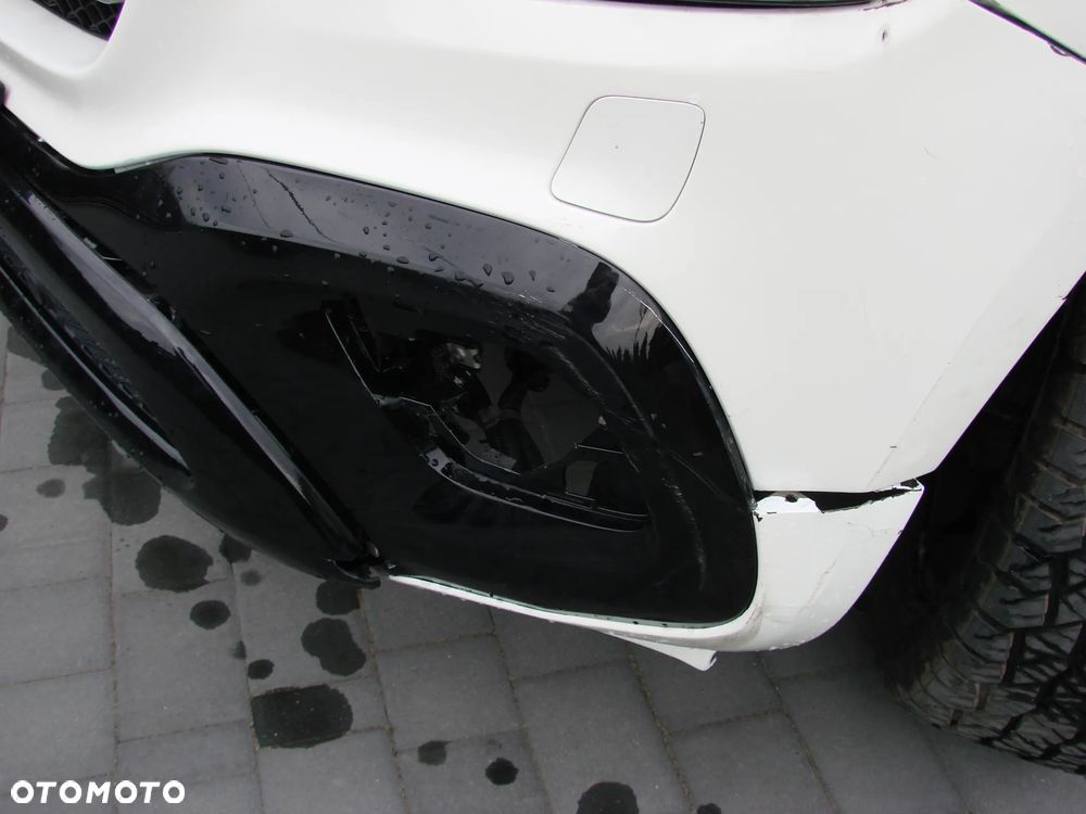 Mercedes-Benz Klasa X - 23