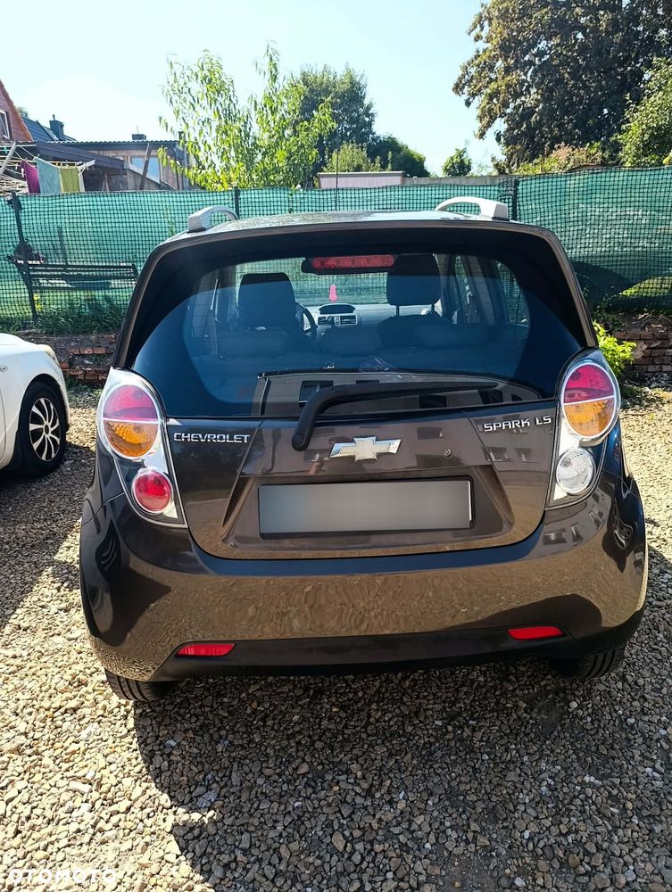 Chevrolet Spark 2011 photo 3