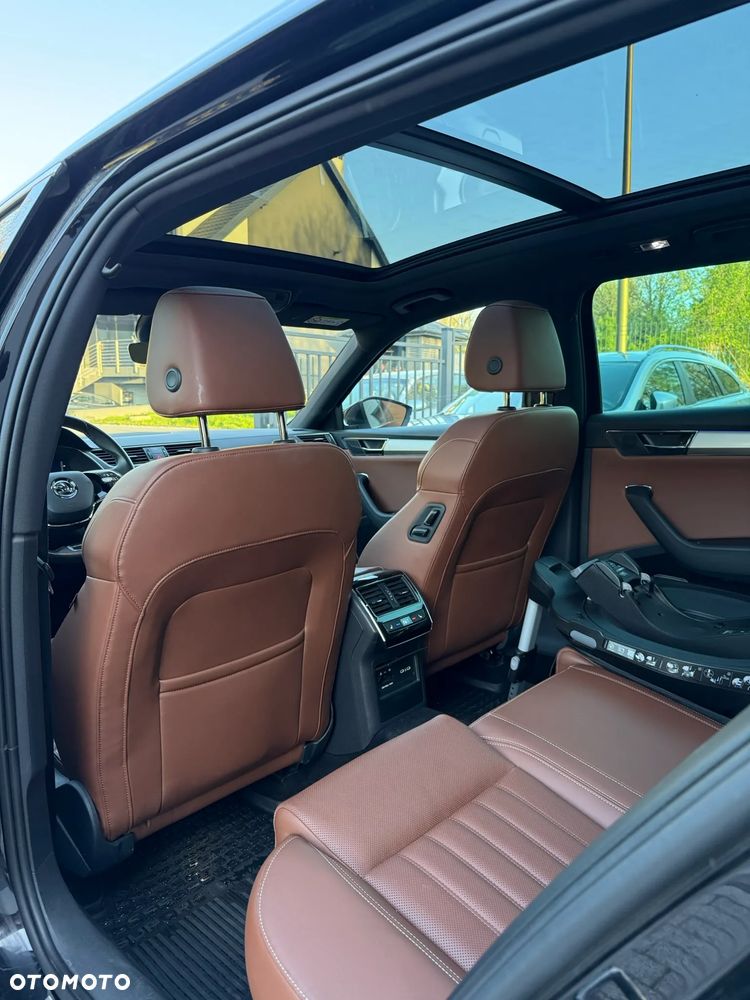 Skoda Superb 2.0 TSI 4x4 L&K DSG - 14