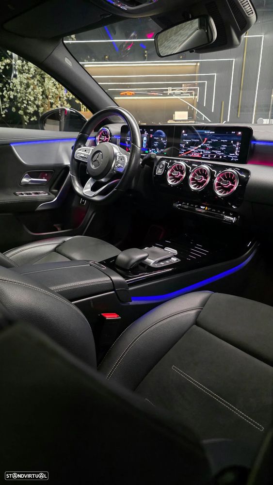 Mercedes-Benz A 250 e AMG Line - 13