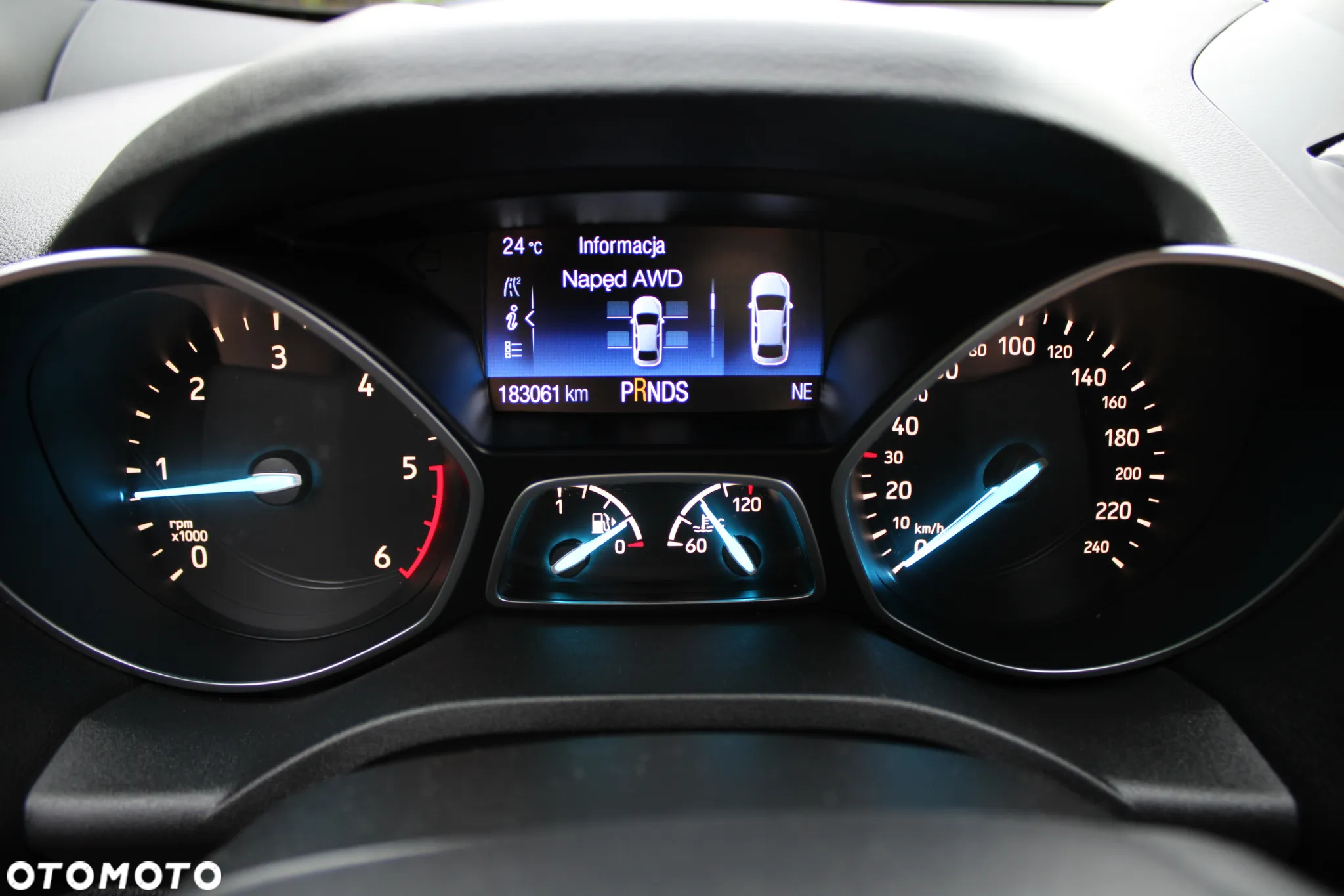 Ford Kuga 2.0 TDCi AWD ST-Line - 14