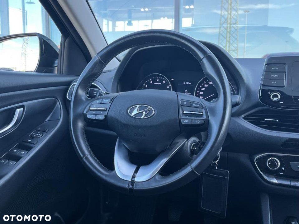 Hyundai i30 - 24