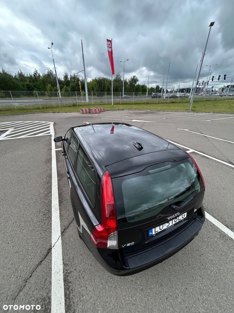 Volvo V50 1.8 Momentum - 24
