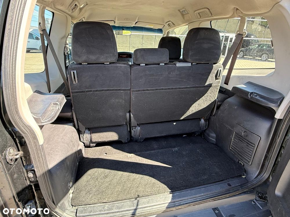 Mitsubishi Pajero - 8