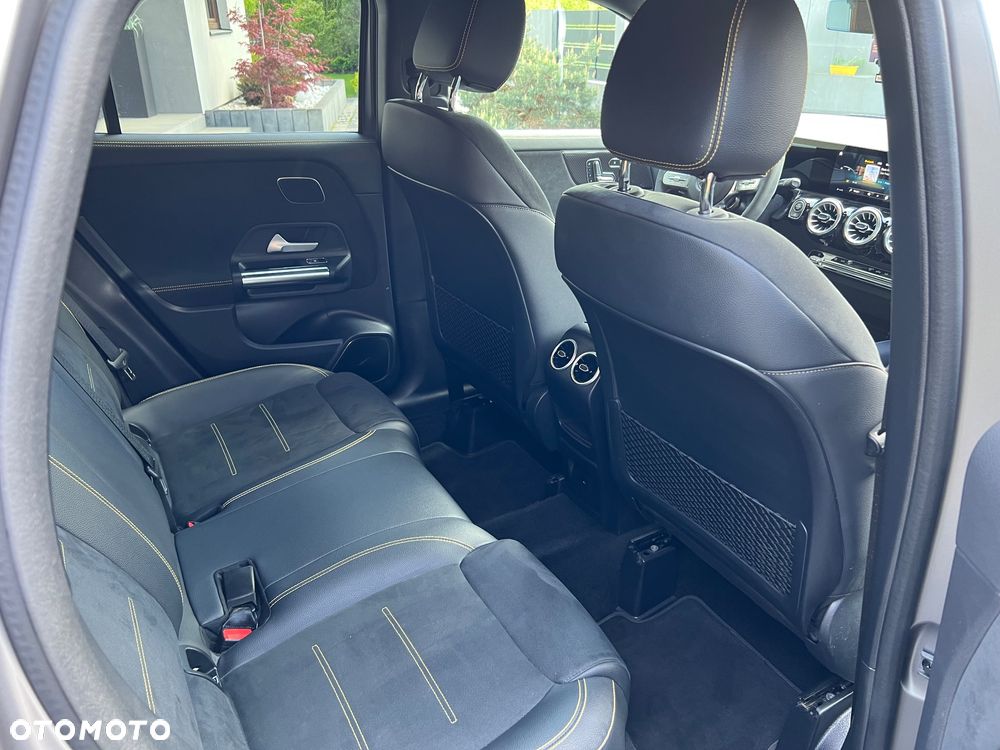 Mercedes-Benz GLA AMG 45 S 4-Matic+ - 9