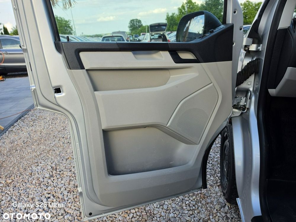 Volkswagen Transporter - 27