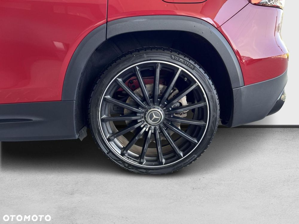 Mercedes-Benz GLB - 20