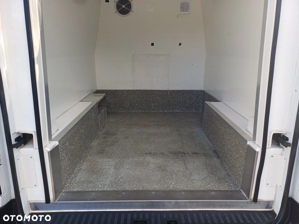 Renault Master - 25